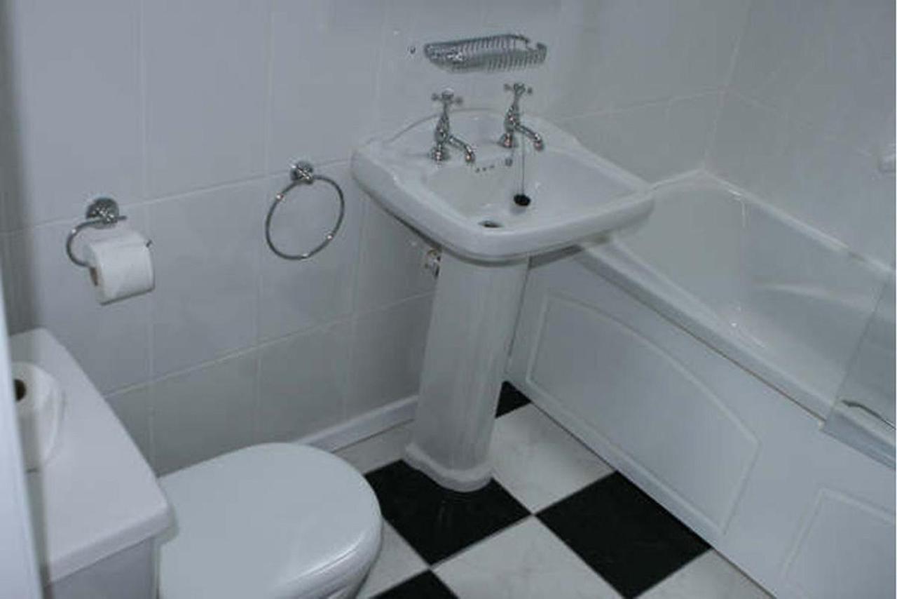 Ravine Hotel Lisdoonvarna Quarto foto